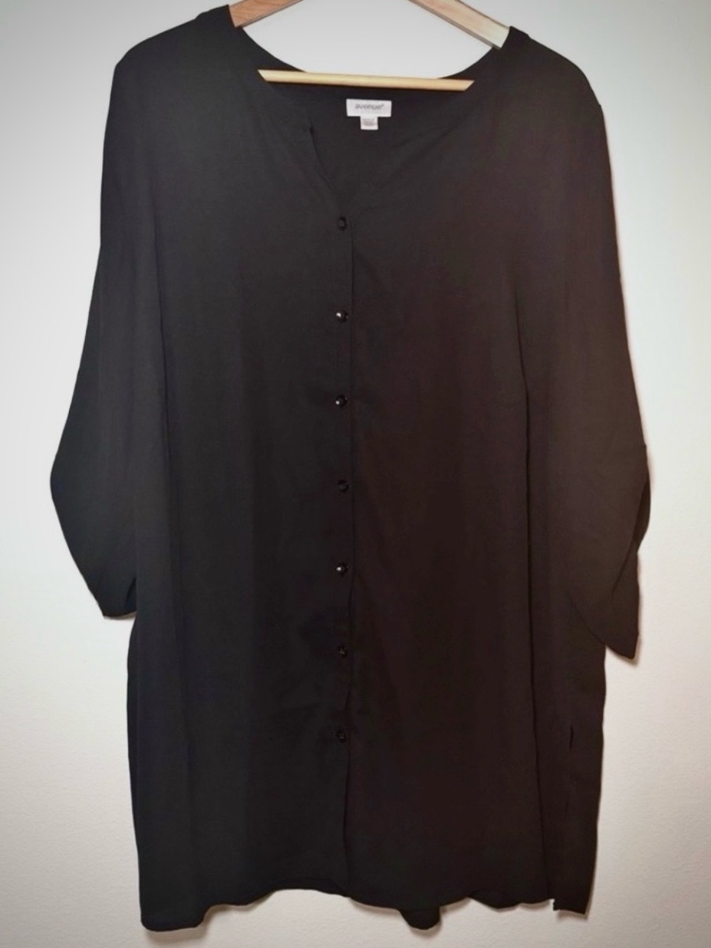 Avenue Black Tunic Blouse 18/20 Plus Size Button Down Roll Tab Work Top